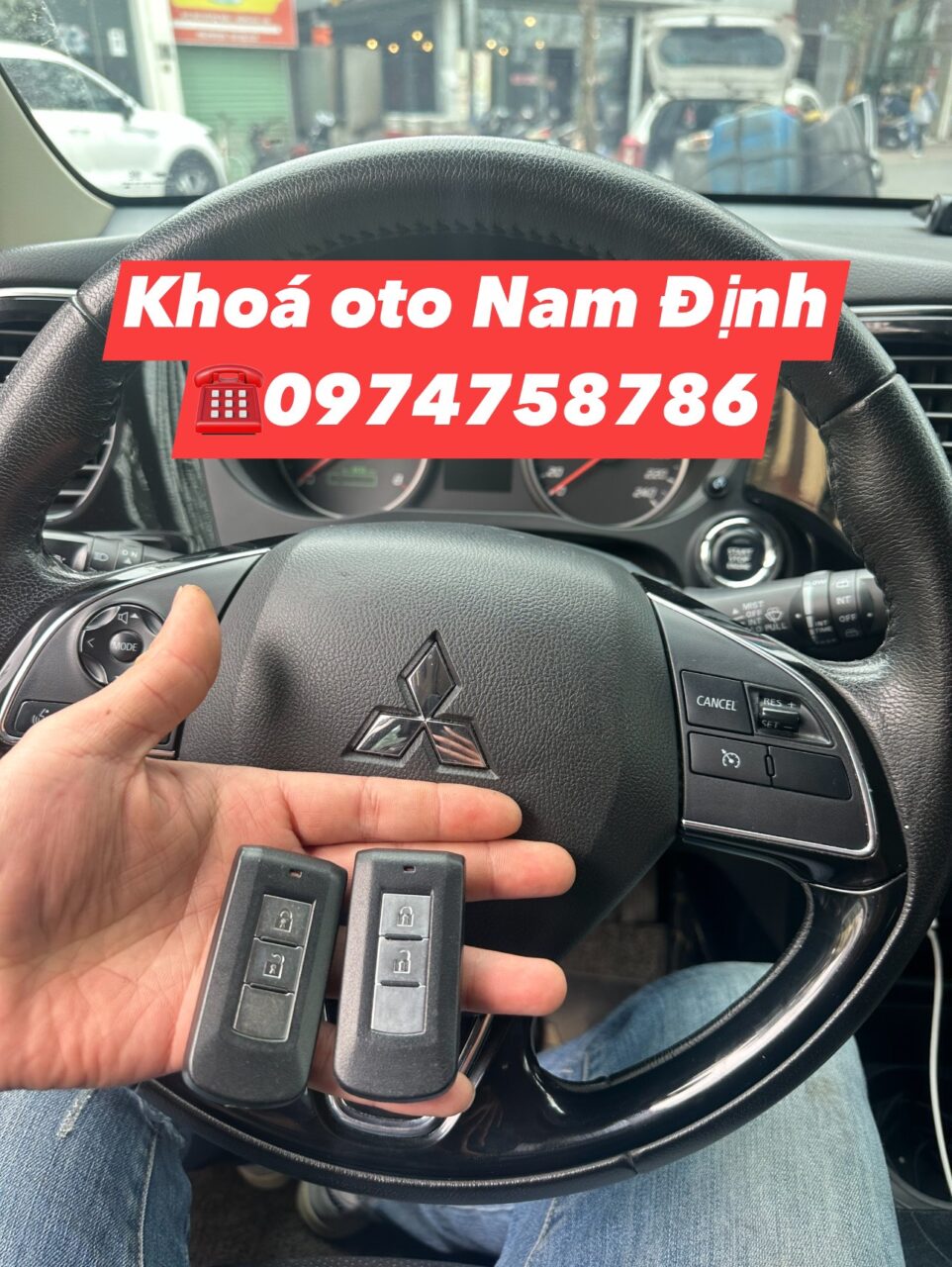 Làm chìa khóa oto MITSUBISHI Ninh Bình